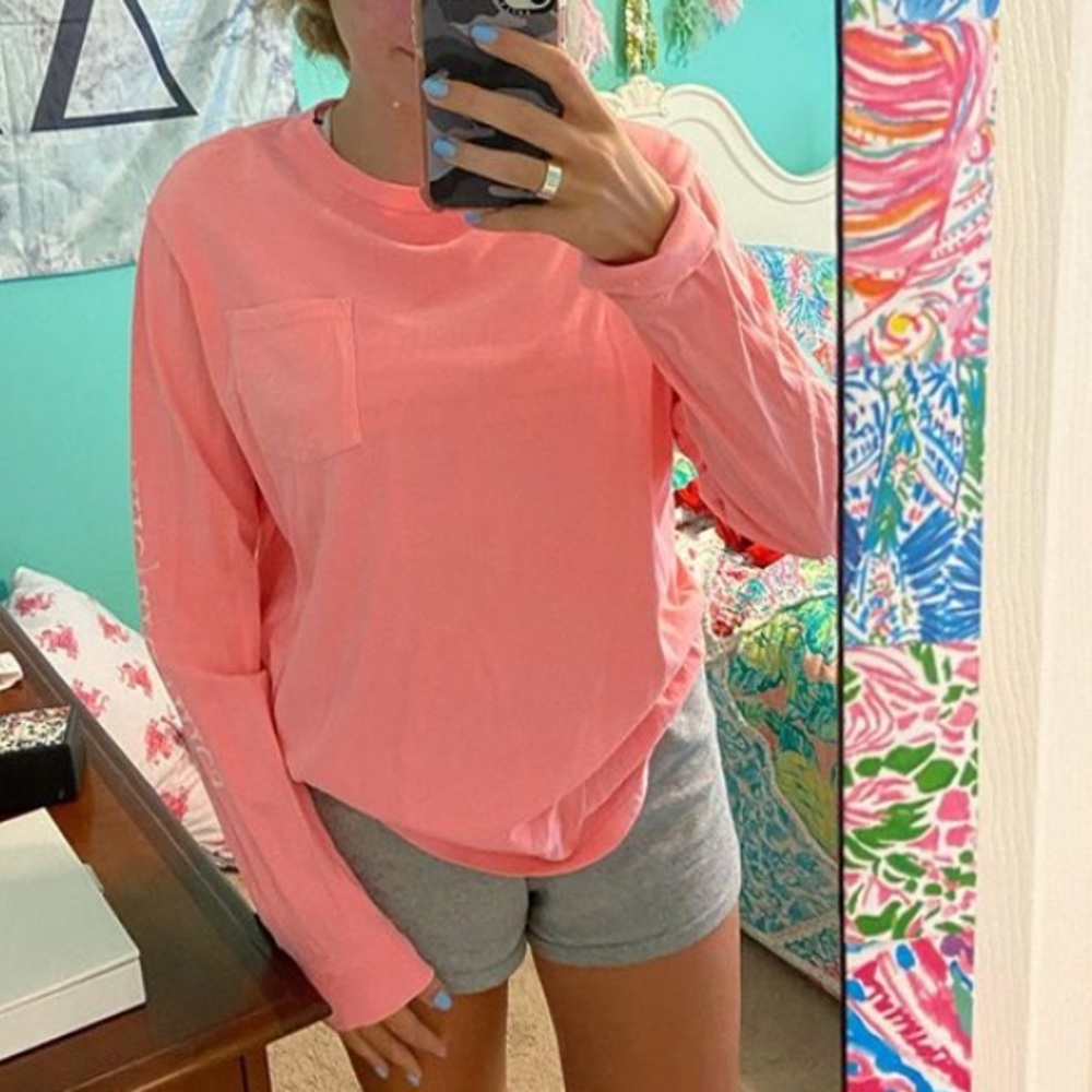 VV pocket tee